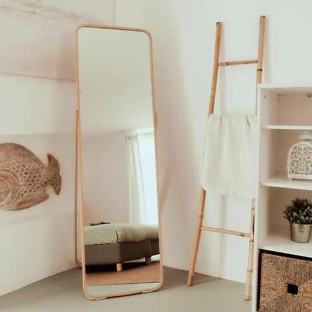 Balili Surf House 2*