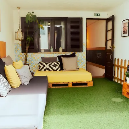 Balili Surf House Affittacamere 2*